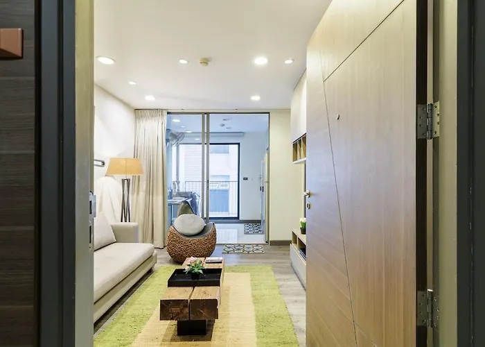 Luxury Center Of Bkk Close To Asok Bts Bangkok