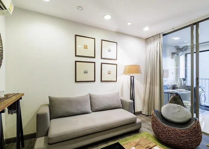 Luxury Center Of Bkk Close To Asok Bts Bangkok