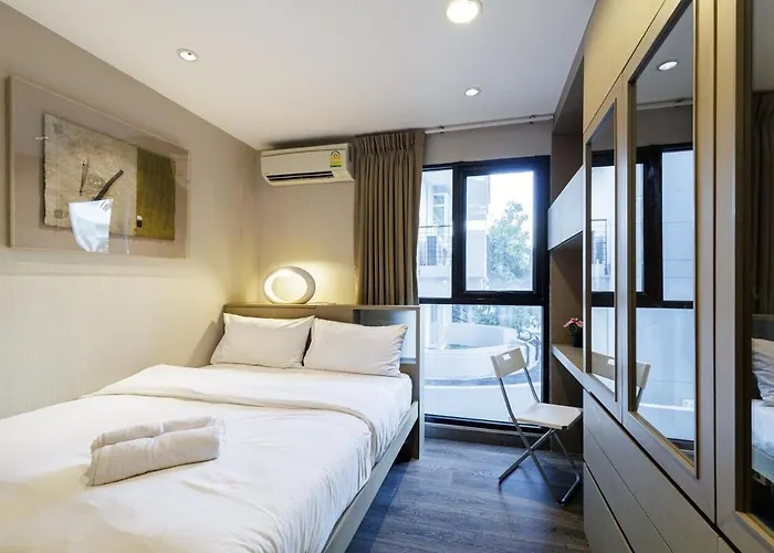Luxury Center Of Bkk Close To Asok Bts Apartment Bangkok